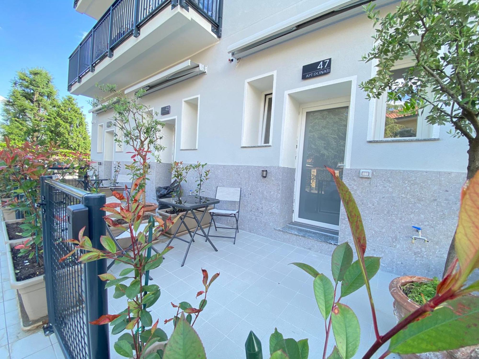 Apt Donati Home, Modernita E Comfort Con Parcheggio Gratuito Privato E Spazio Esterno Privato Cassano D'adda Exterior photo